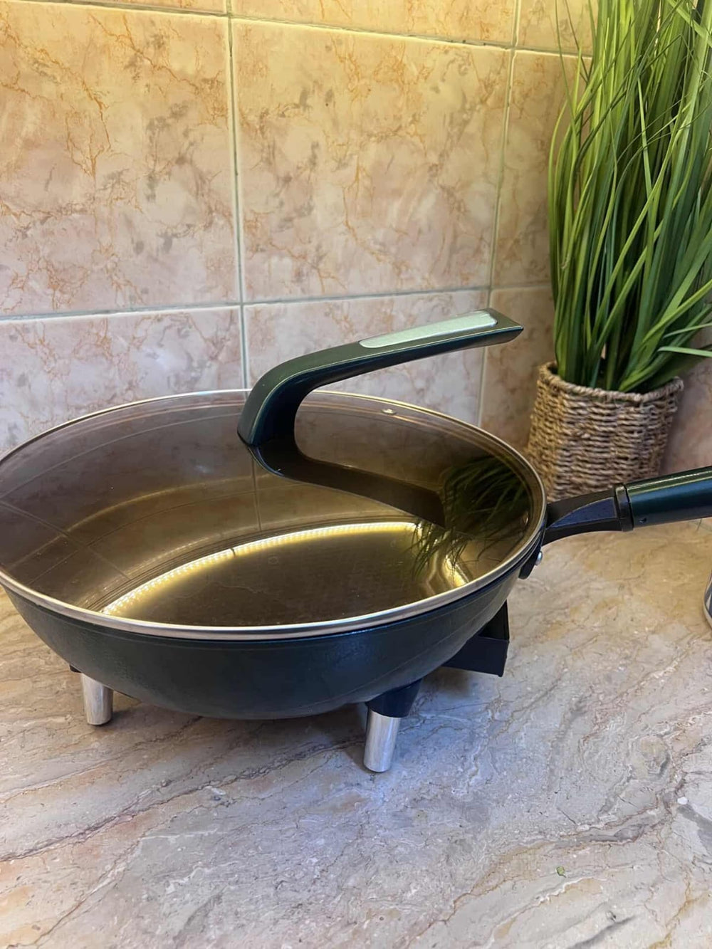 Multi Functional Electric Wok Appliance - Advanced Heating Technology