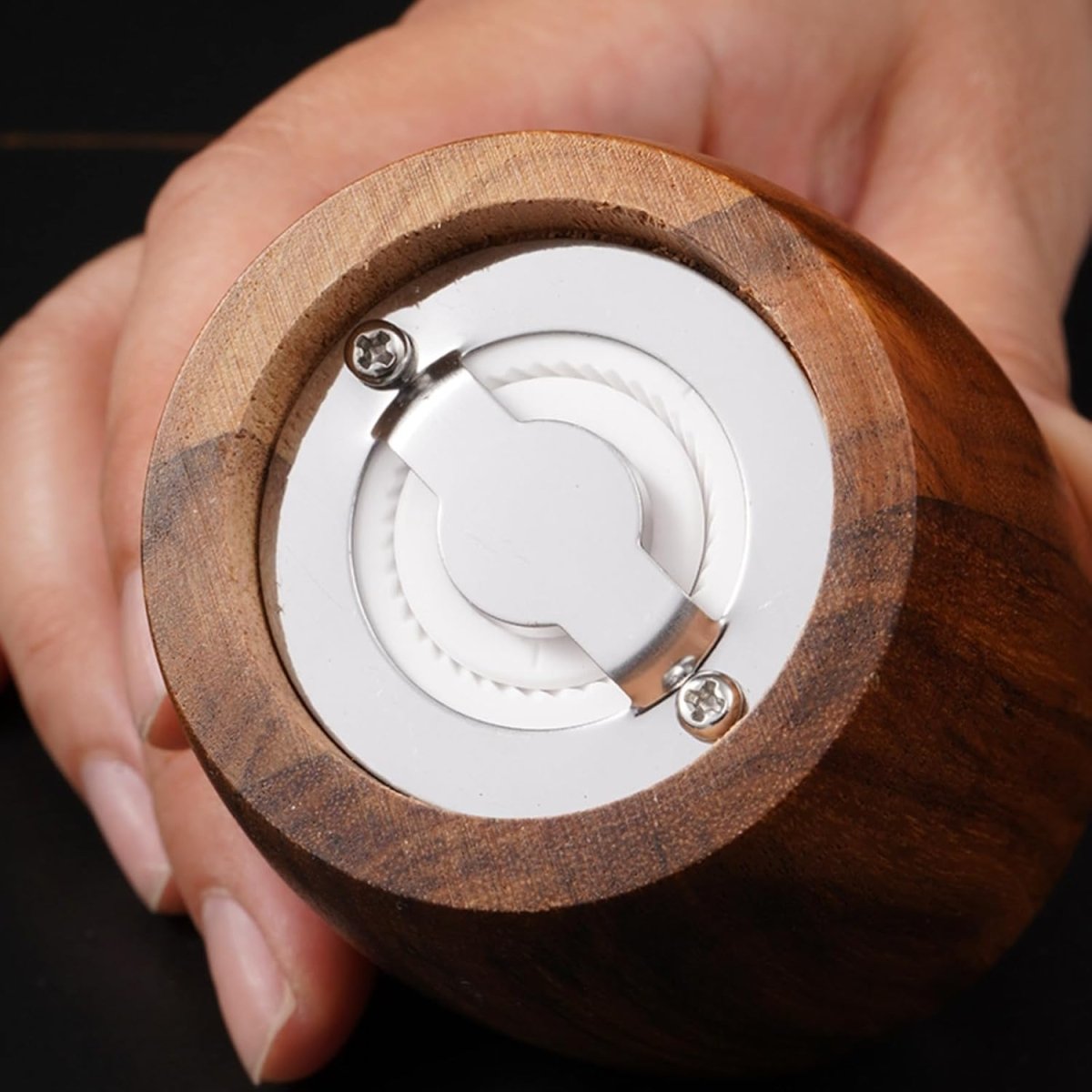 1 Piece Set Solid Wood Salt and Pepper