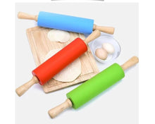 Non-stick Wooden Handle Silicone Rolling Pin