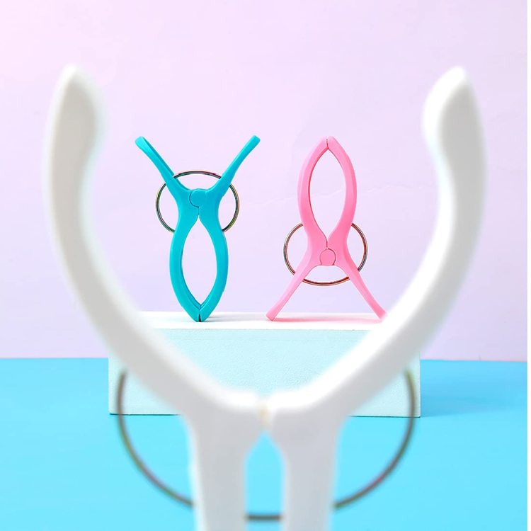4 Pcs Plastic Big Clothes Pegs