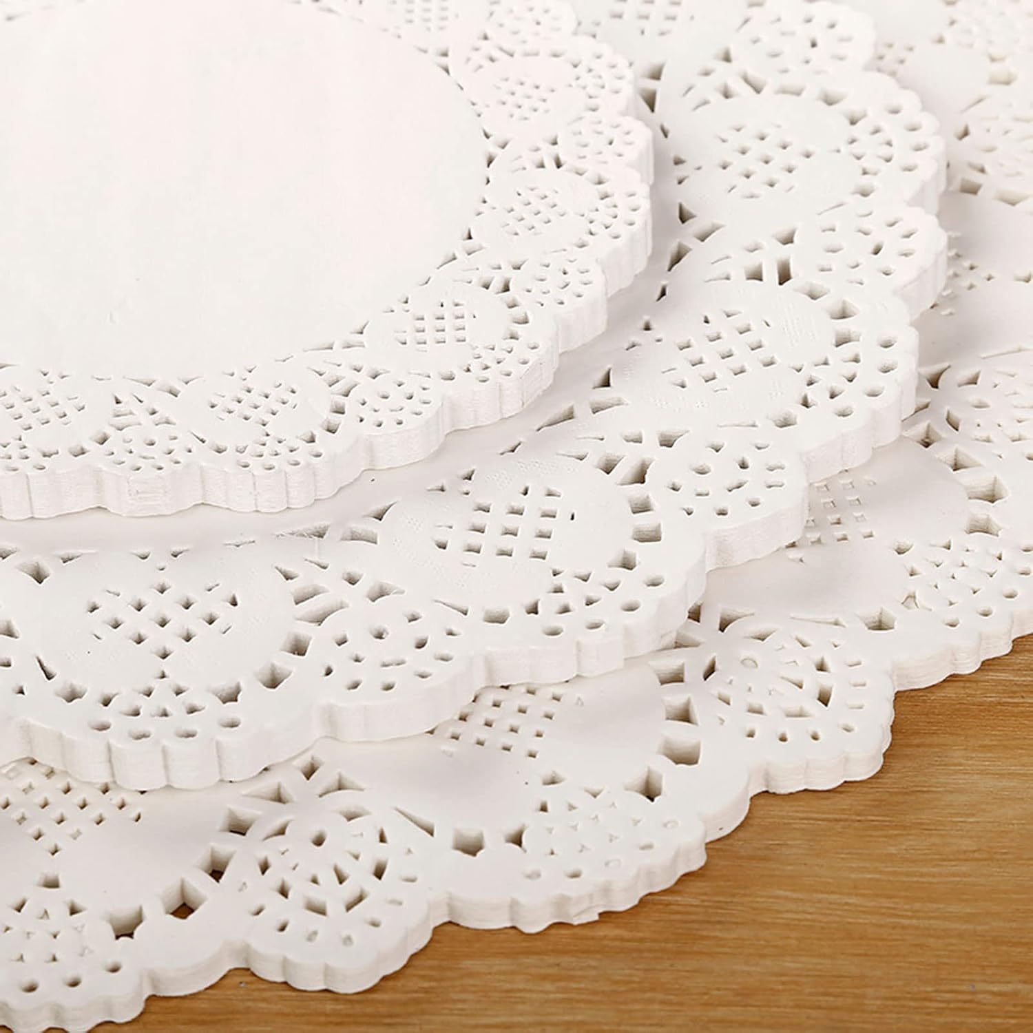 Pack of 100 - Disposable Food Grade Round Paper Doilies