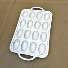 16 Cavity Shell Shaped Silicone Chocolate Mold