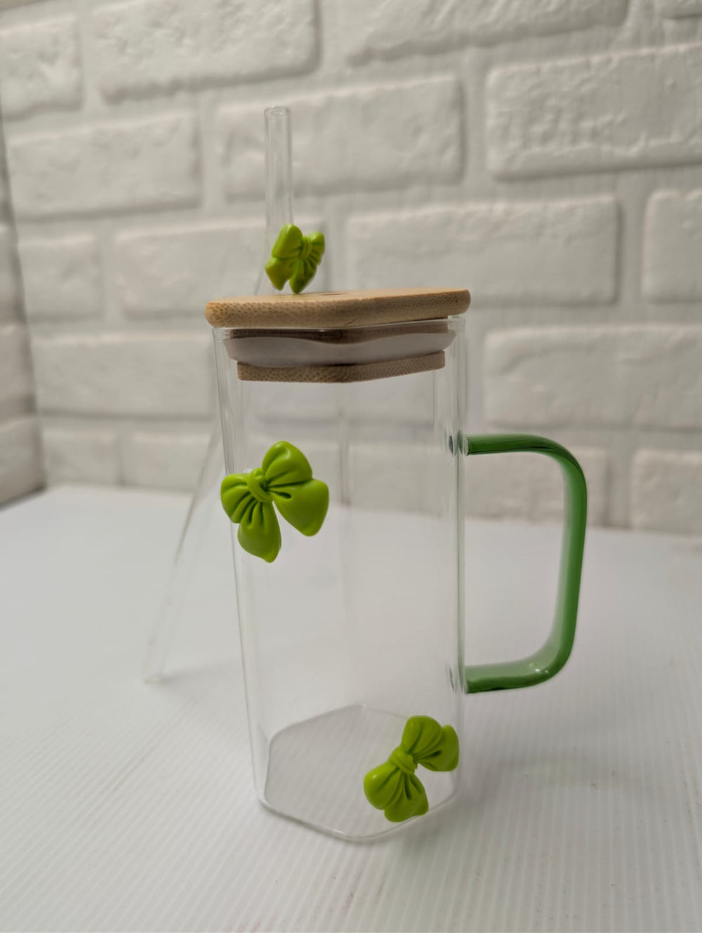 Green Bow Hexagonal Glass Tumbler with Straw