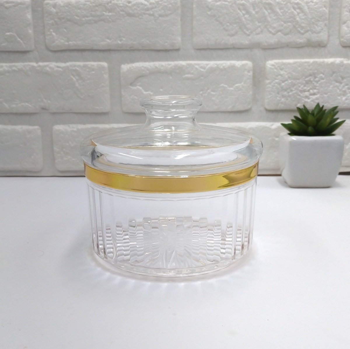 Multipurposed Mini Acrylic Jar