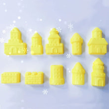 Portable Kinetic Sand Castle Molds