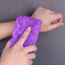 Random Color Extendable Silicone Back Body Scrubber Brush Belt Exfoliating Scrubber, Bath Shower Silicone Body Brush Bath Belt