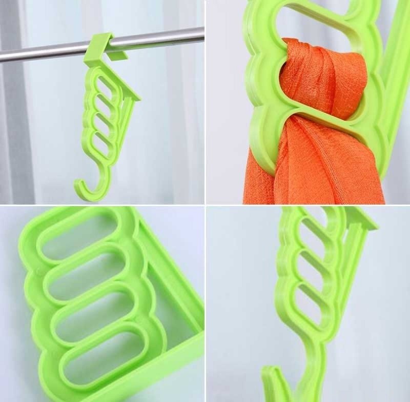 Random Color - Multifunctional Durable 4 Holes & 1 Hook Over the Door Plastic Hangers