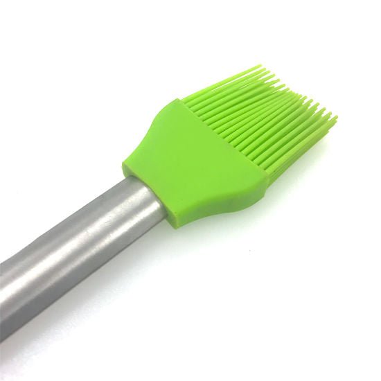 Random Color Stainless Steel Handle Silicon Kitchen Basting Oil Brush - 1 Piece