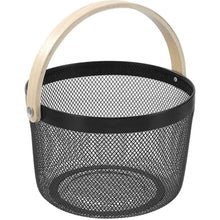 Round Metal Mesh Basket with Wooden Handle