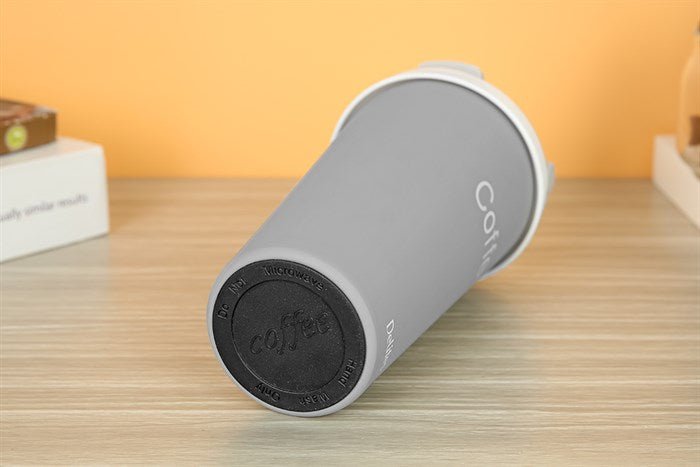 Stainless Steel Tumbler with Straw and Lids