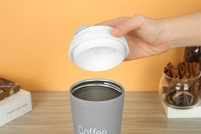 Stainless Steel Tumbler with Straw and Lids