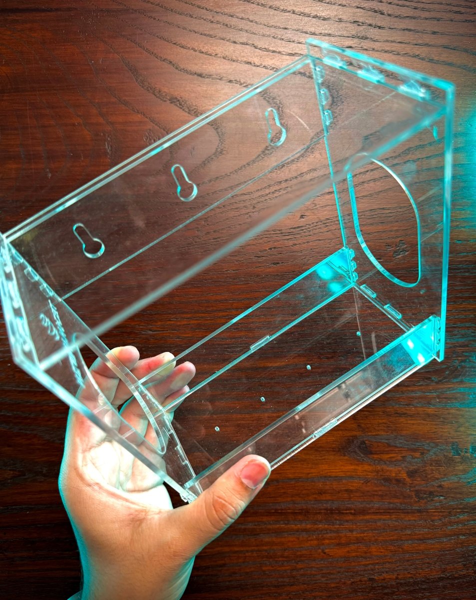 Transparent Acrylic Window Clear Bird Feeders with FREE Birds Feed